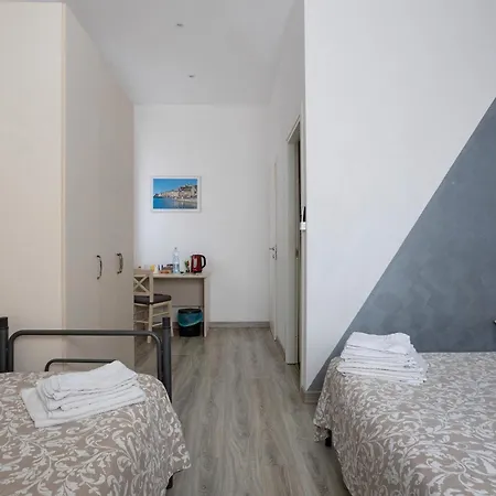 Perla Del Golfo Гостевой дом Специя