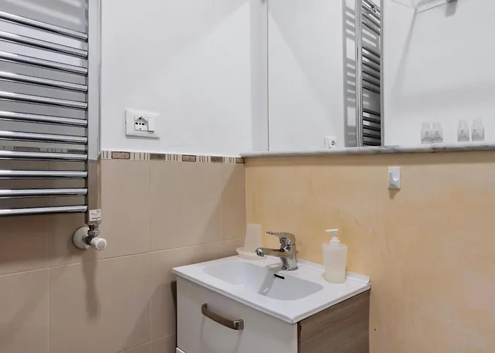 Perla Del Golfo Guest house 3*