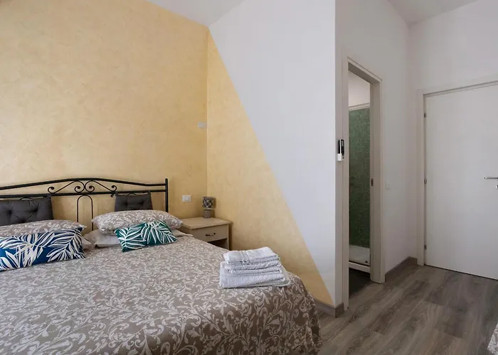 Perla Del Golfo Guest house